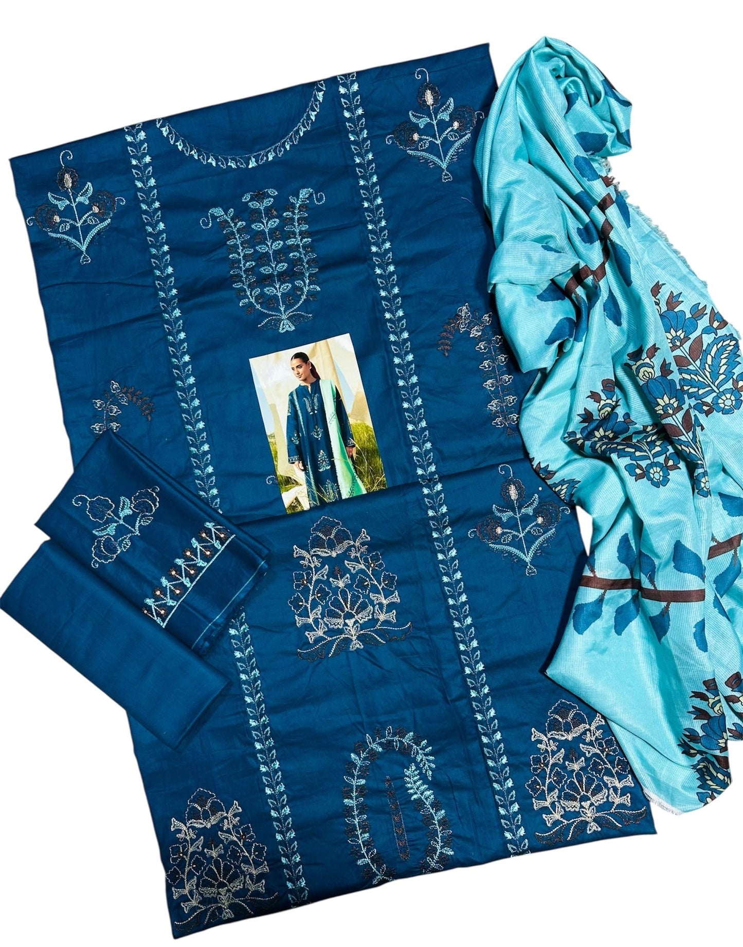 Heavy Embroidered Lawn 3pc