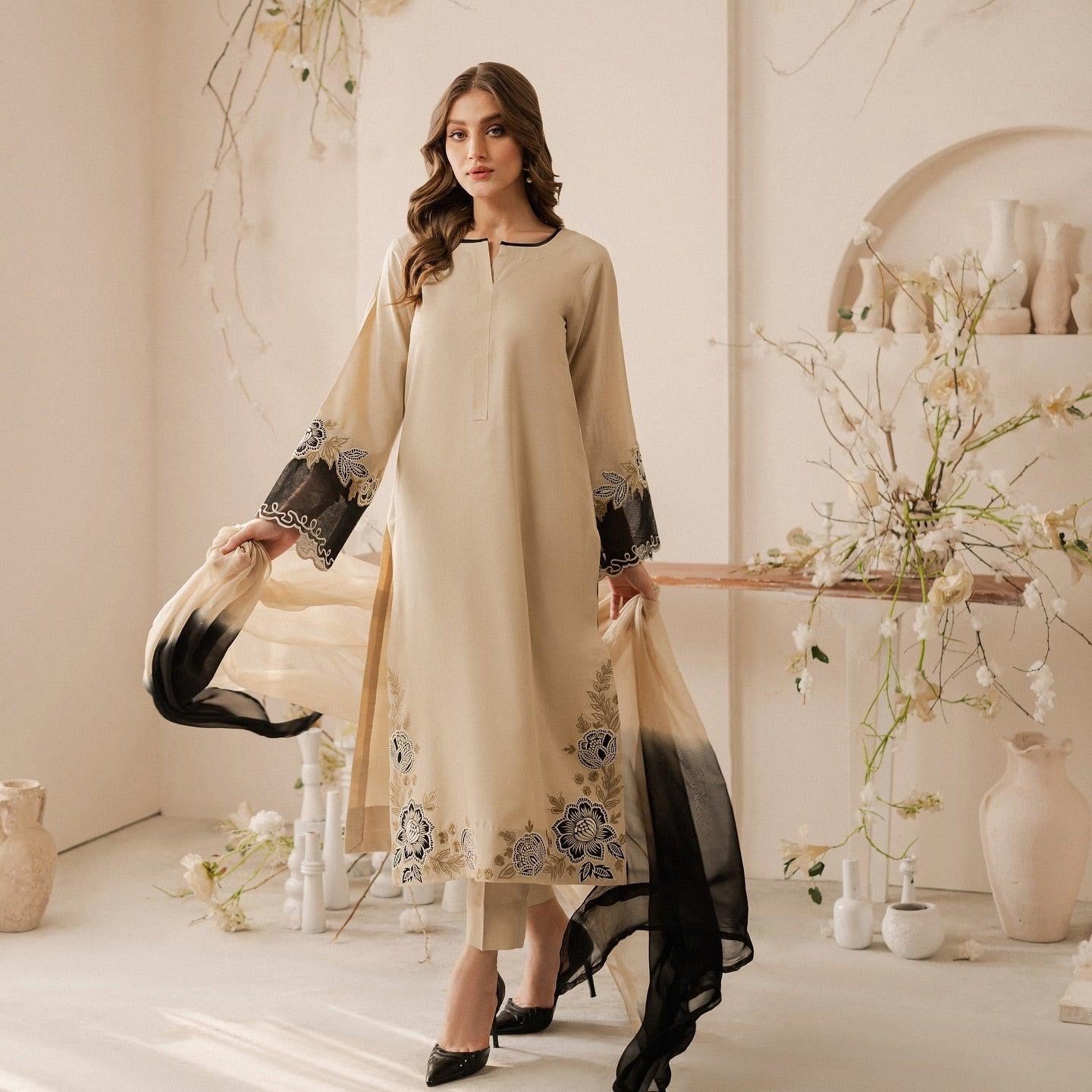 Heavy Embroidered Lawn 3pc