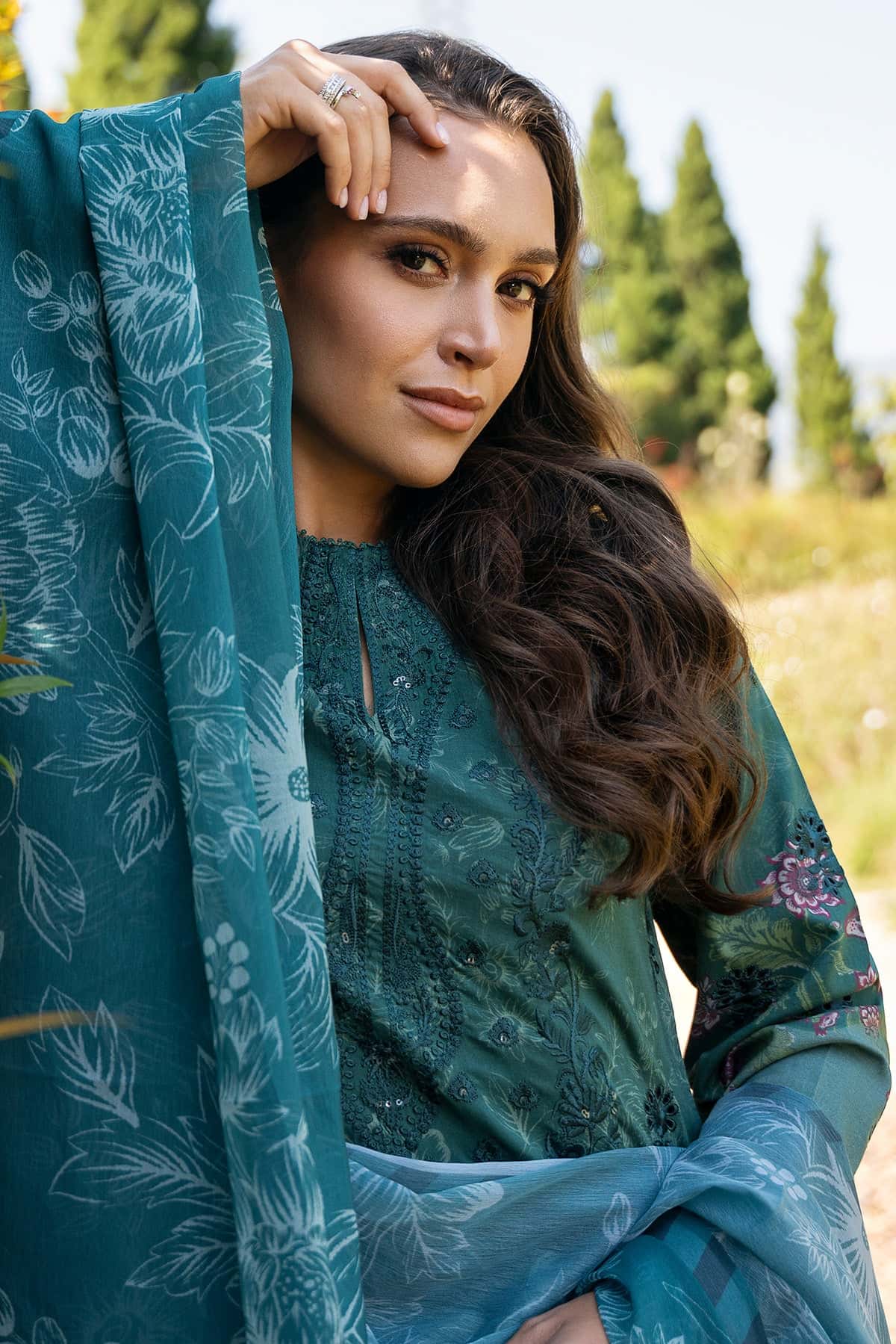 DAMASK BY AFROZEH PRINT WITH EMBROIDERED PATCHES LAWN 3pc SL-0802