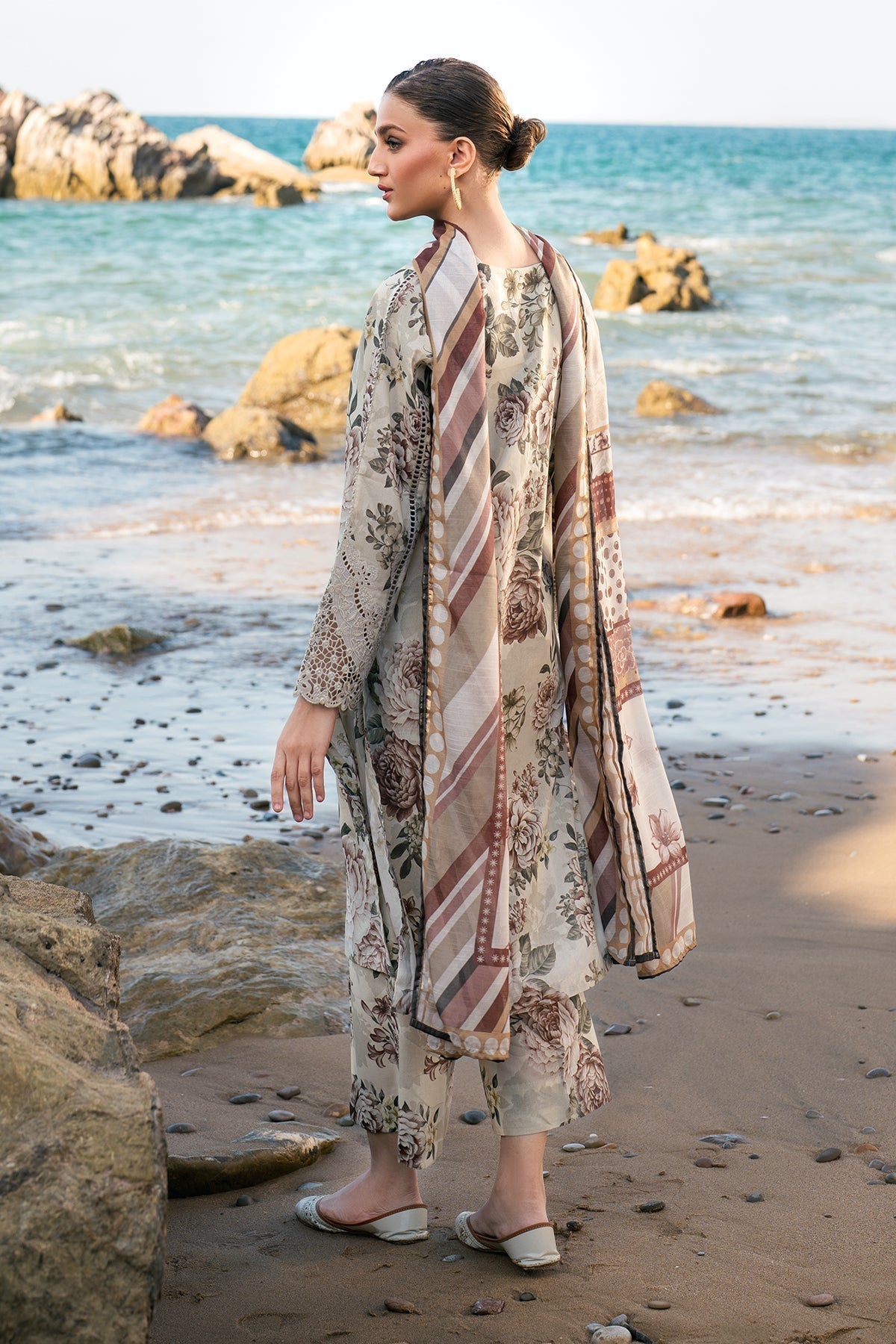 Baroque Print Embroidered Lawn 3pc SL-6320