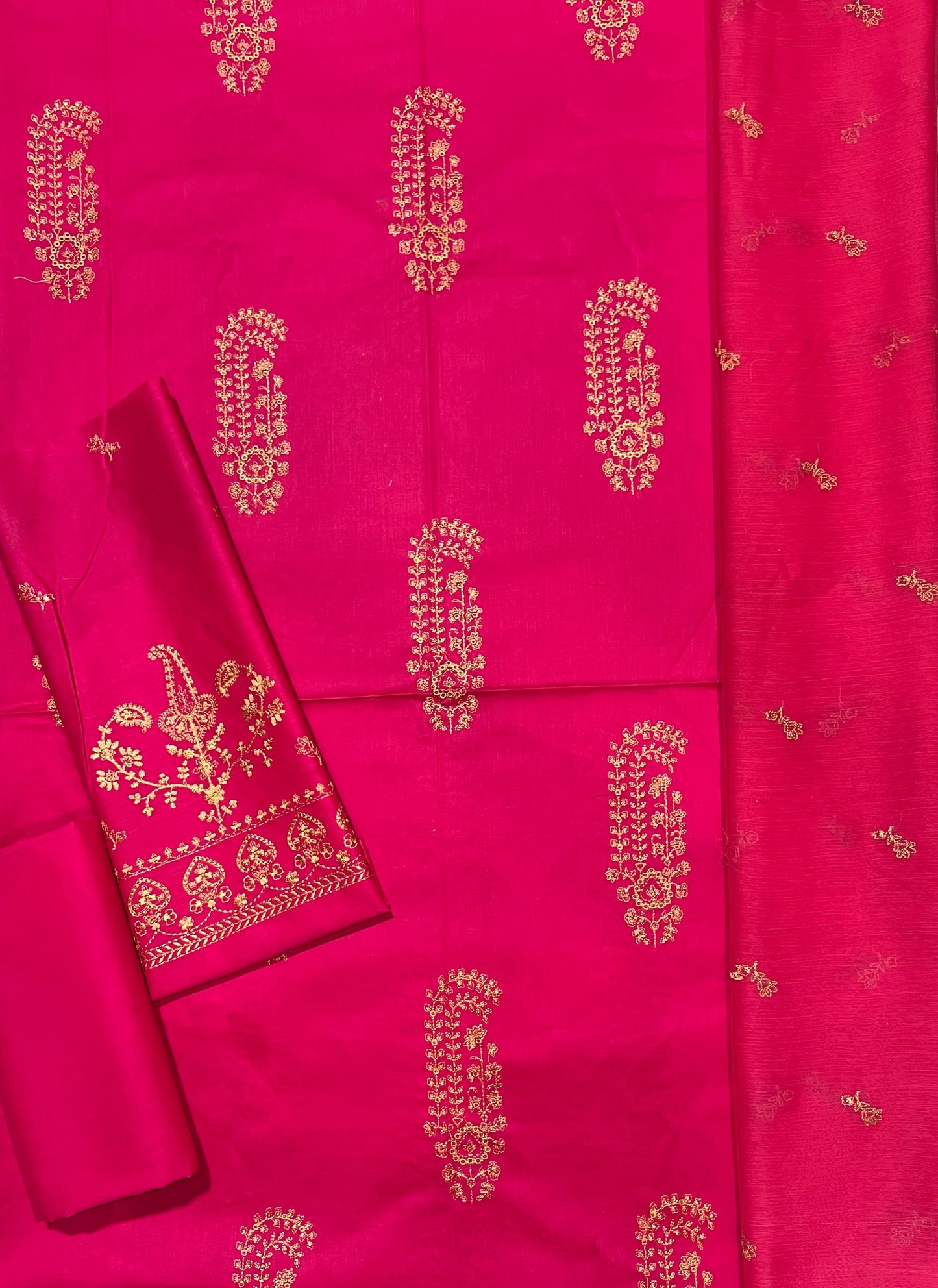 AMBER LAWN EMBROIDERED LAWN 3pc