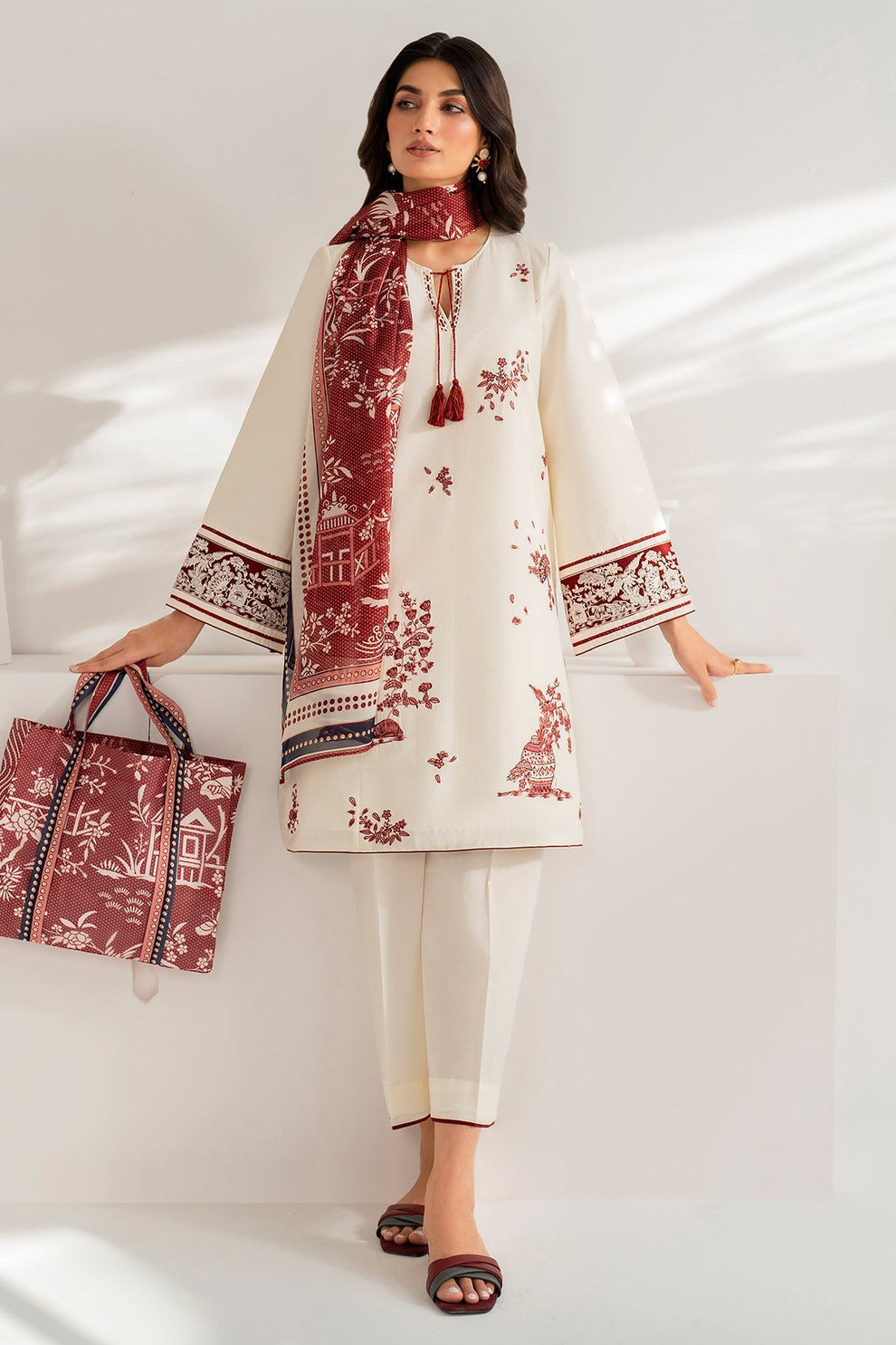 Heavy Embroidered Lawn 3pc