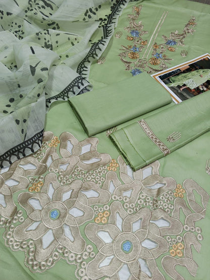 Heavy Embroidered Lawn 3pc