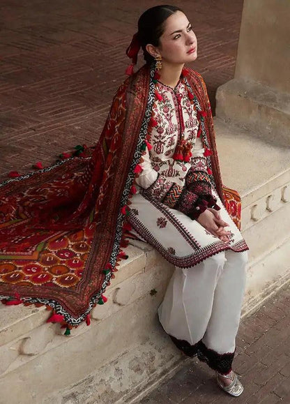 Heavy Embroidered Lawn 3pc