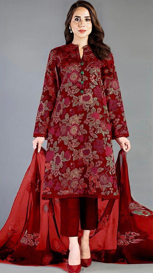 Heavy Embroidered Lawn 3pc