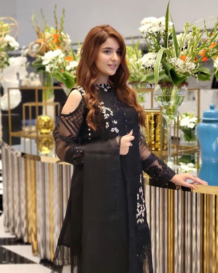 Heavy Embroidered Lawn 3pc