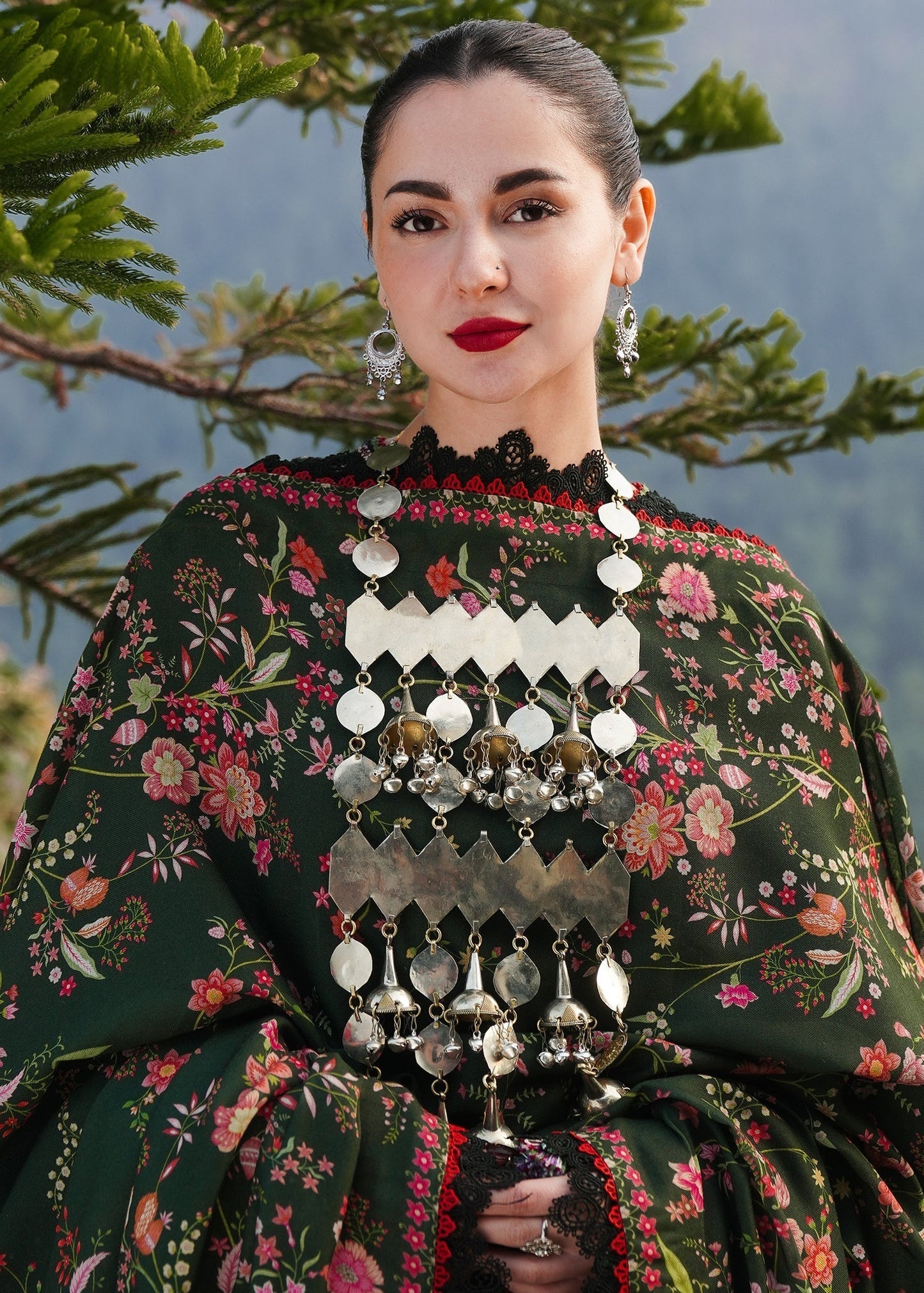 Heavy Embroidered Lawn 3pc